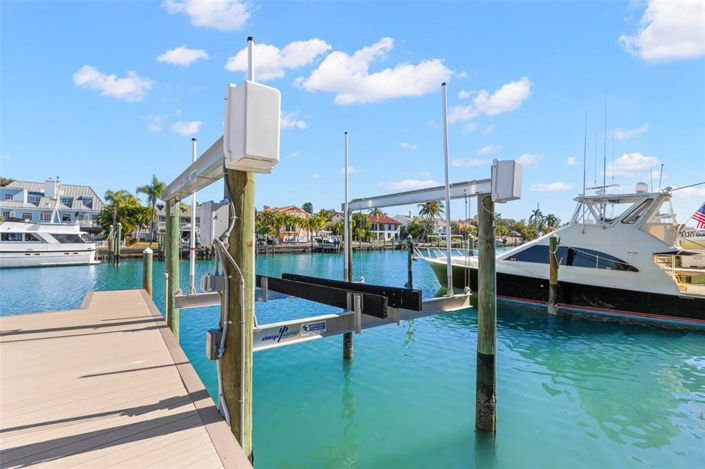 Image No.57-3 Bed Property for sale