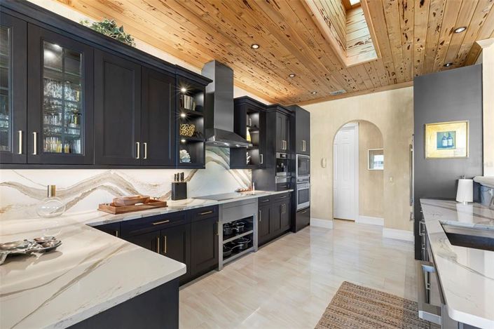 Image No.7-3 Bed Property for sale