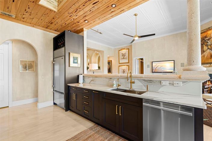 Image No.9-3 Bed Property for sale