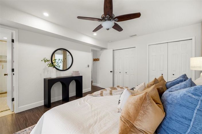 Image No.14-4 Bed Property for sale