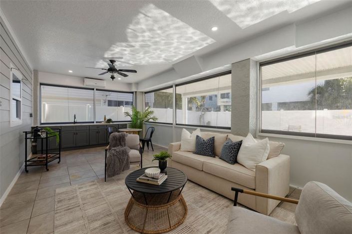 Image No.22-4 Bed Property for sale