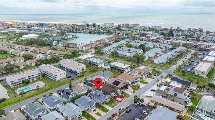 Image No.28-4 Bed Property for sale