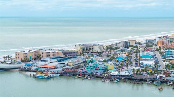 Image No.32-4 Bed Property for sale