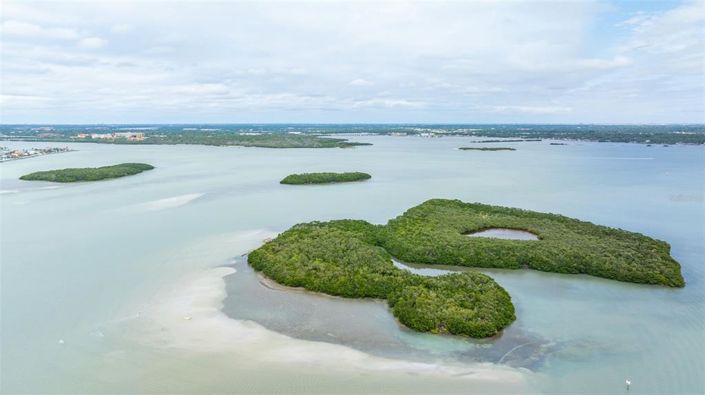 Image No.36-4 Bed Property for sale