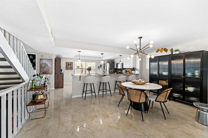 Image No.7-2 Bed Townhouse for sale