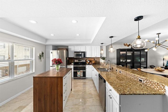 Image No.9-2 Bed Townhouse for sale