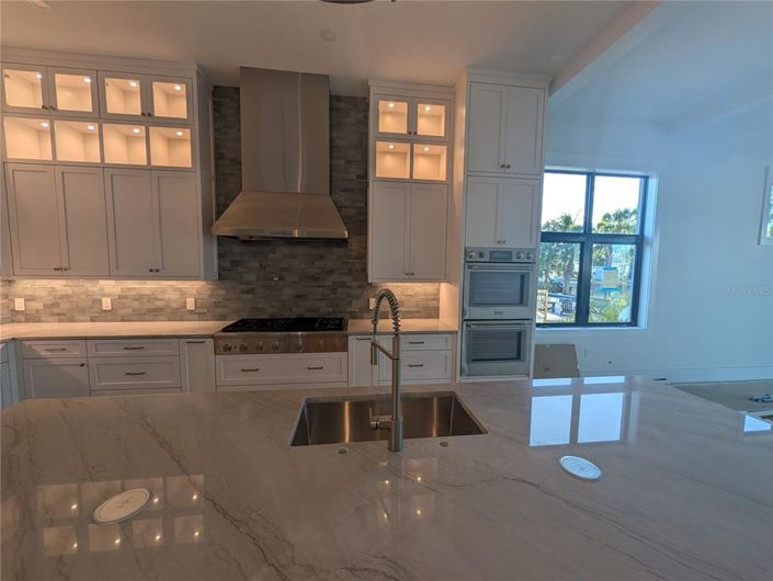 Image No.3-Propriété de 4 chambres à vendre à Sarasota