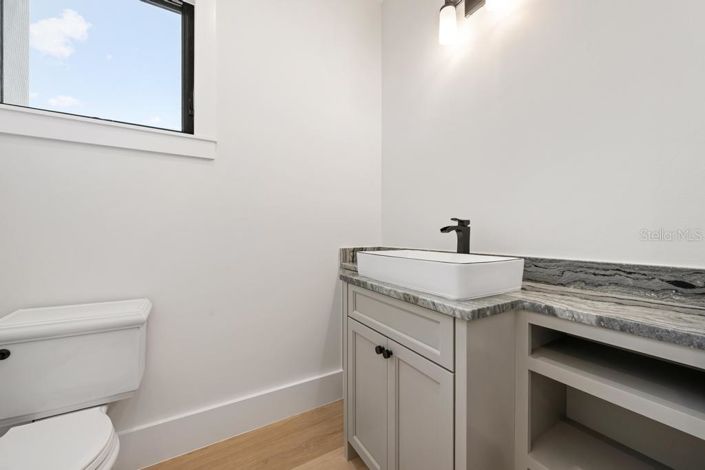 Image No.34-4 Bed Property for sale