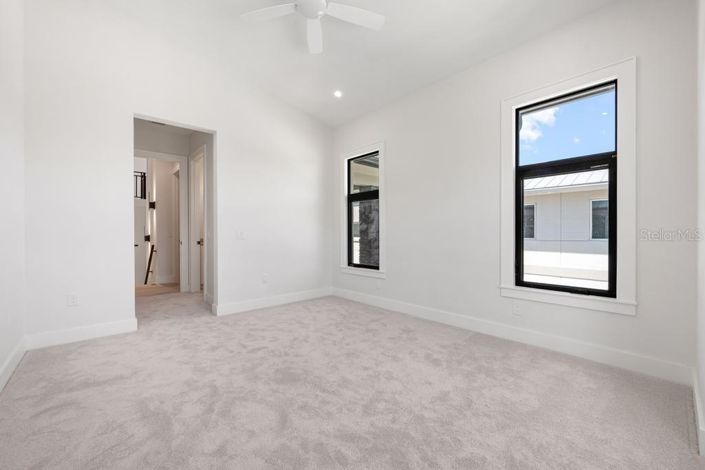 Image No.45-4 Bed Property for sale