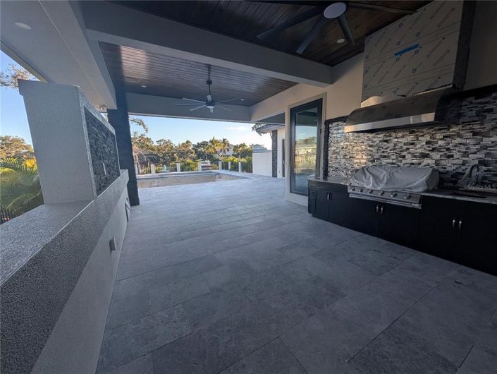 Image No.5-Propriété de 4 chambres à vendre à Sarasota