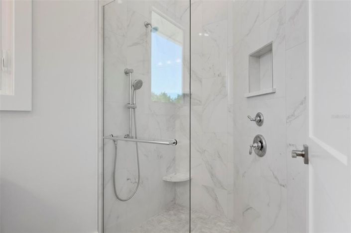 Image No.40-4 Bed Property for sale