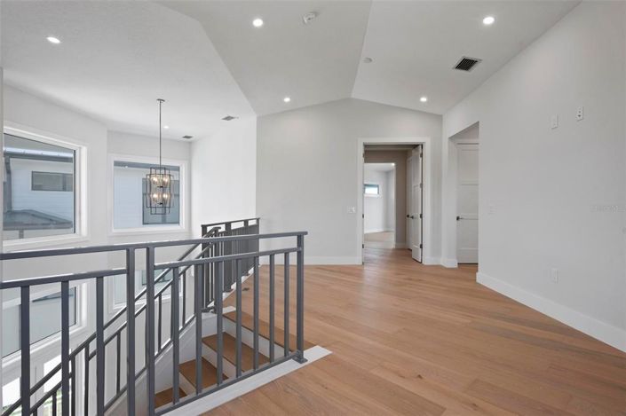Image No.47-4 Bed Property for sale