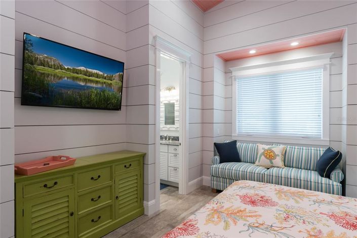 Image No.24-5 Bed Property for sale