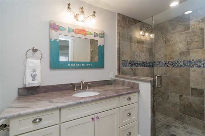 Image No.32-5 Bed Property for sale