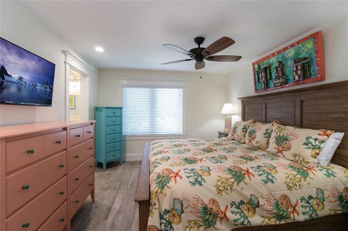 Image No.36-5 Bed Property for sale