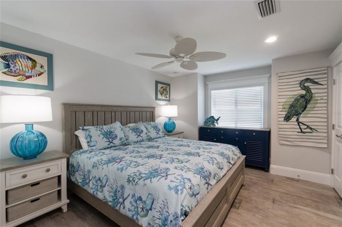 Image No.38-5 Bed Property for sale