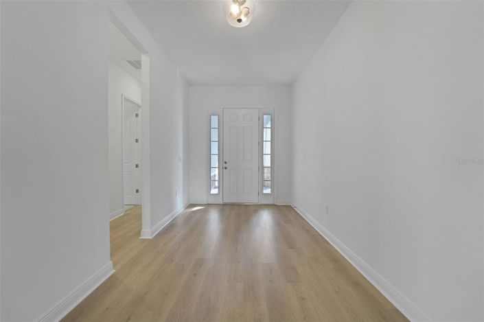 Image No.44-6 Bed Property for sale