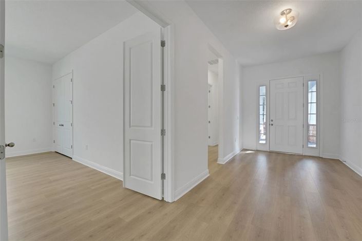 Image No.45-6 Bed Property for sale