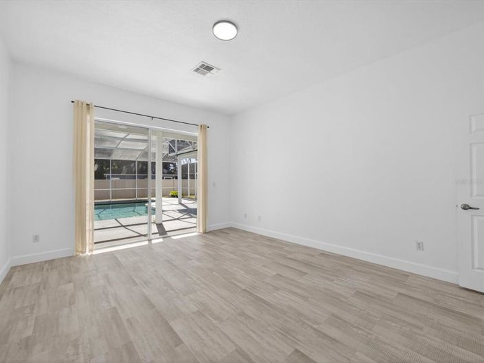 Image No.22-4 Bed Property for sale