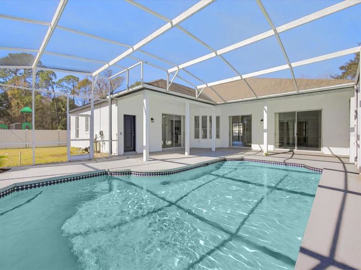 Image No.37-4 Bed Property for sale