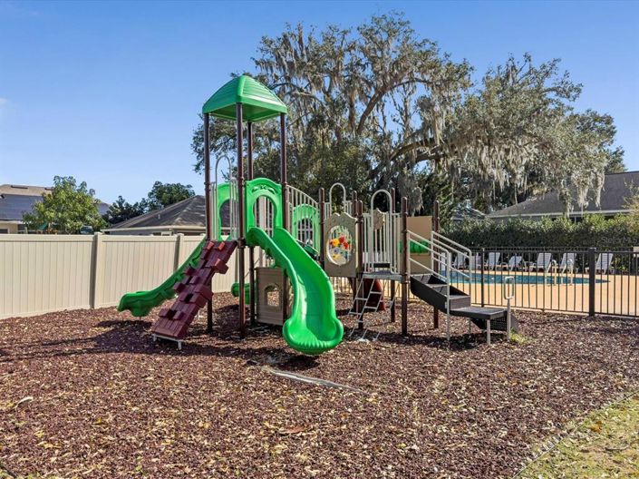 Image No.46-4 Bed Property for sale