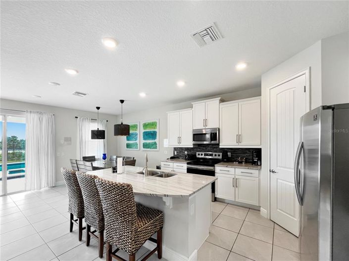 Image No.12-Propriété de 4 chambres à vendre à Kissimmee