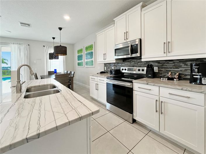 Image No.13-Propriété de 4 chambres à vendre à Kissimmee