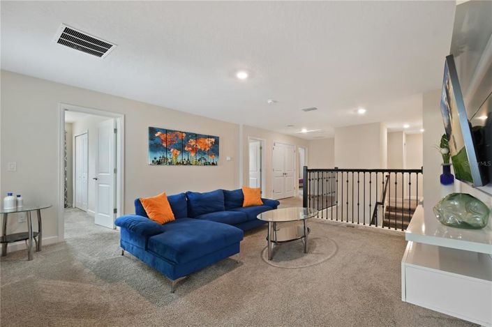 Image No.21-8 Bed Property for sale