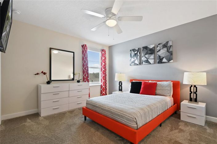 Image No.45-8 Bed Property for sale