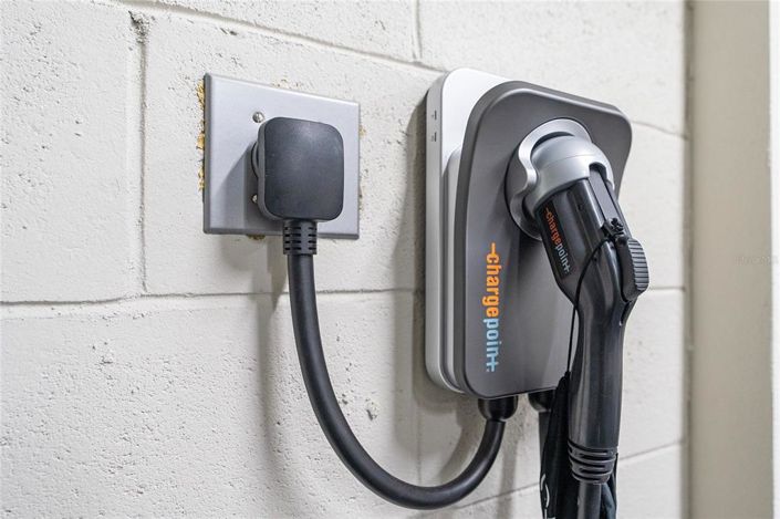 Image No.45-4 Bed Property for sale