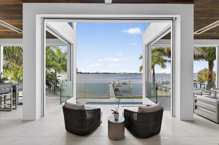 Image No.11-Propriété de 4 chambres à vendre à St. Pete Beach