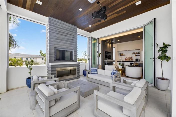 Image No.5-Propriété de 4 chambres à vendre à St. Pete Beach