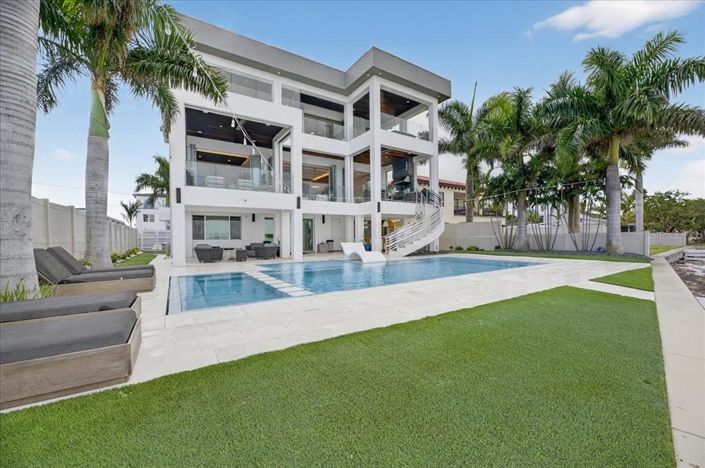 Image No.7-Propriété de 4 chambres à vendre à St. Pete Beach