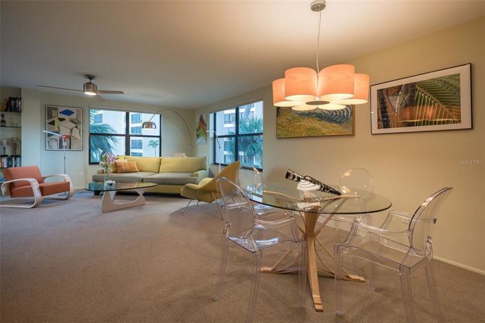 Image No.25-2 Bed Property for sale