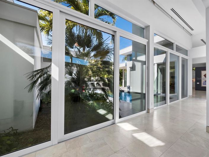 Image No.24-4 Bed Property for sale