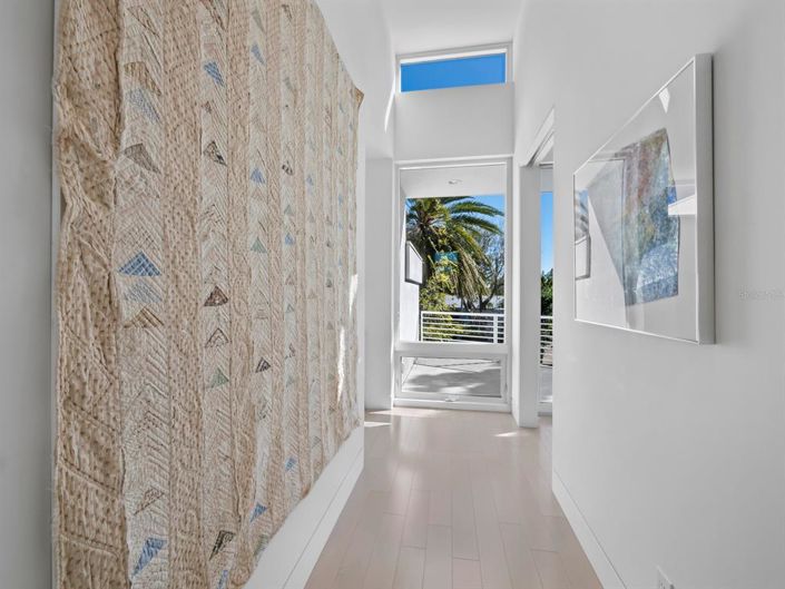 Image No.36-4 Bed Property for sale