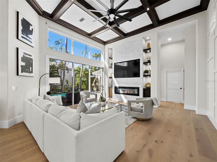 Image No.21-4 Bed Property for sale