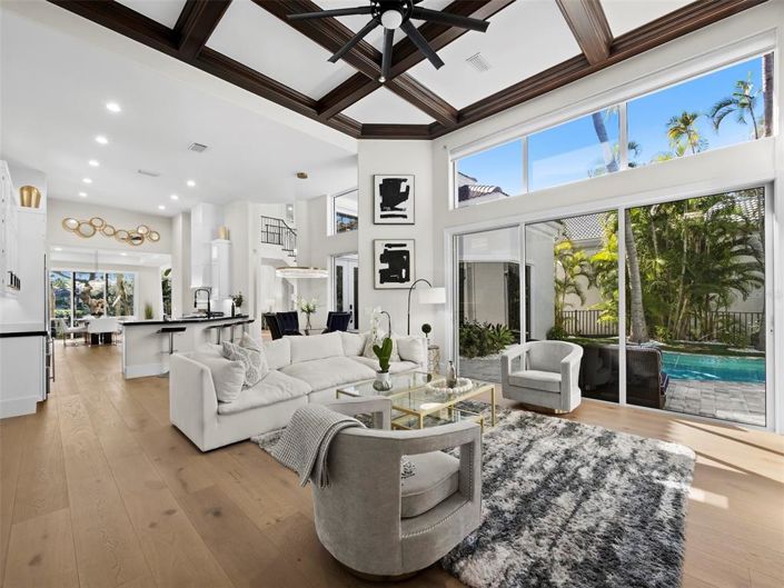 Image No.22-4 Bed Property for sale