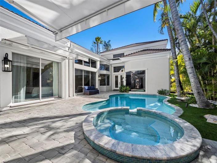 Image No.39-4 Bed Property for sale