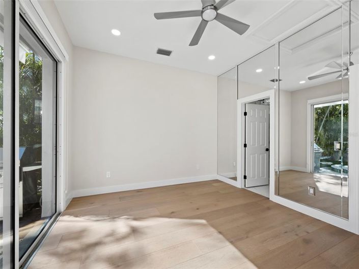 Image No.43-4 Bed Property for sale