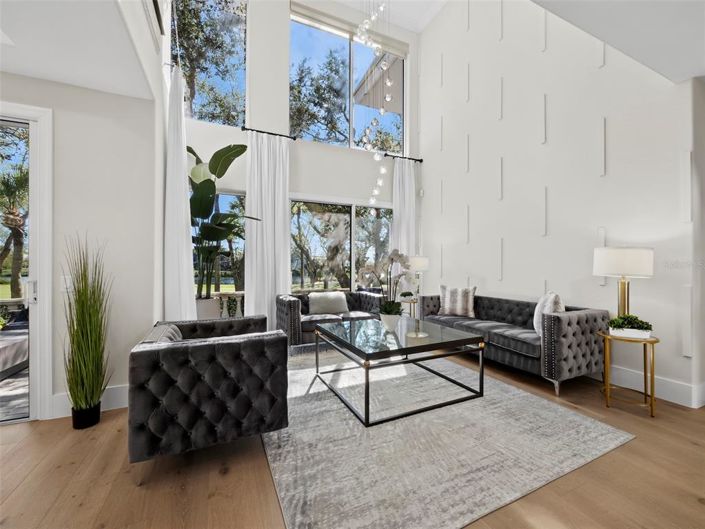 Image No.5-4 Bed Property for sale