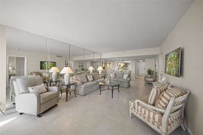 Image No.20-Propriété de 2 chambres à vendre à Sarasota