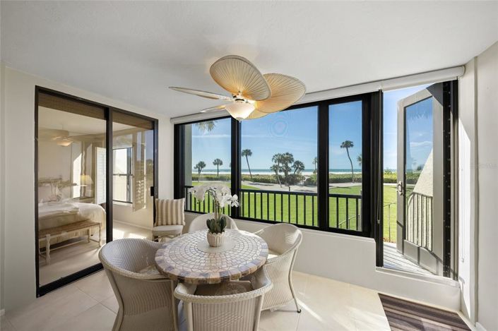 Image No.3-Propriété de 2 chambres à vendre à Sarasota