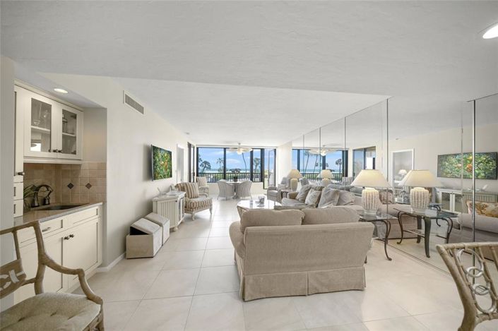 Image No.9-Propriété de 2 chambres à vendre à Sarasota