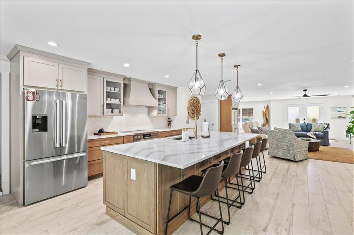 Image No.21-4 Bed Property for sale