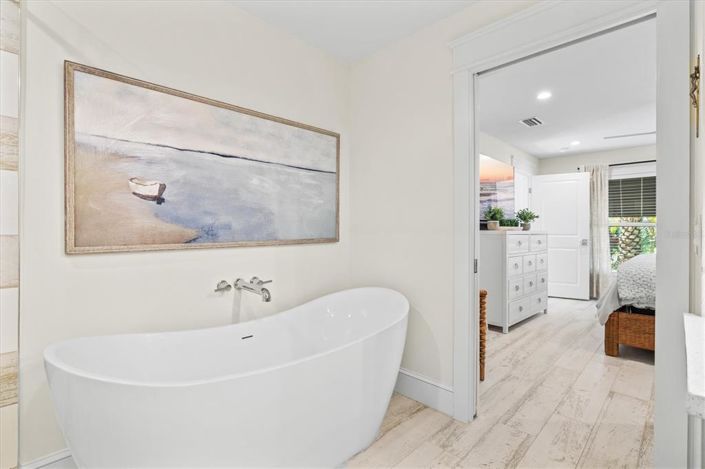 Image No.37-4 Bed Property for sale