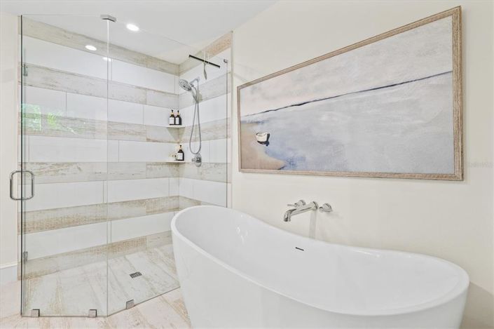 Image No.38-4 Bed Property for sale