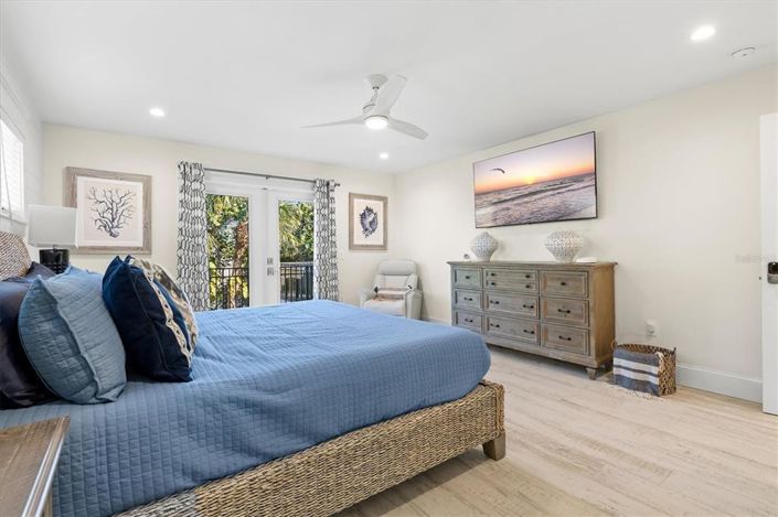 Image No.44-4 Bed Property for sale