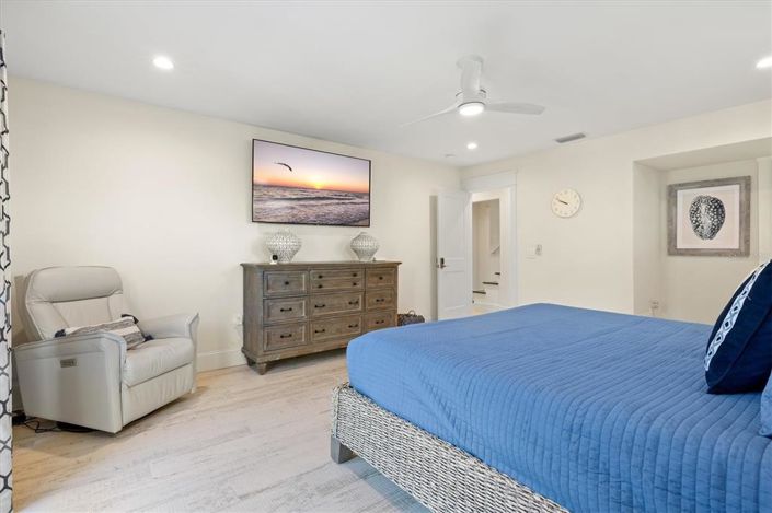 Image No.47-4 Bed Property for sale