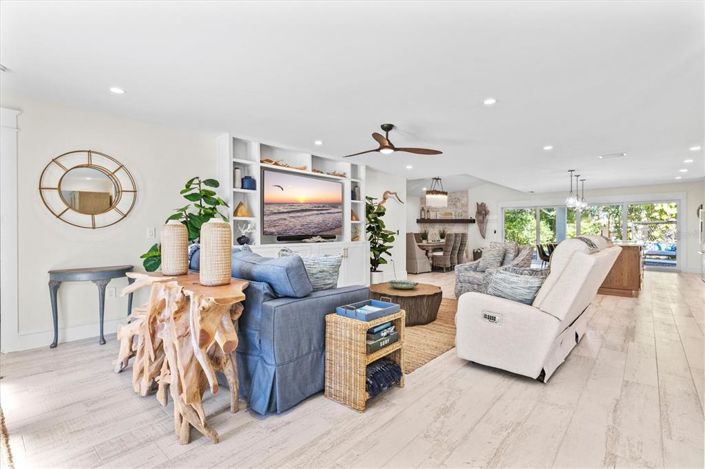 Image No.6-4 Bed Property for sale